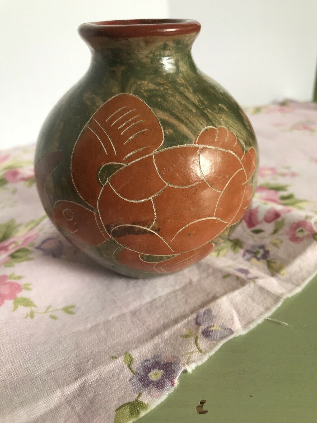 Red Ware Pottery Turtles Sm. Vase Sgraffito Vintage Nicaraguan Weed Pot