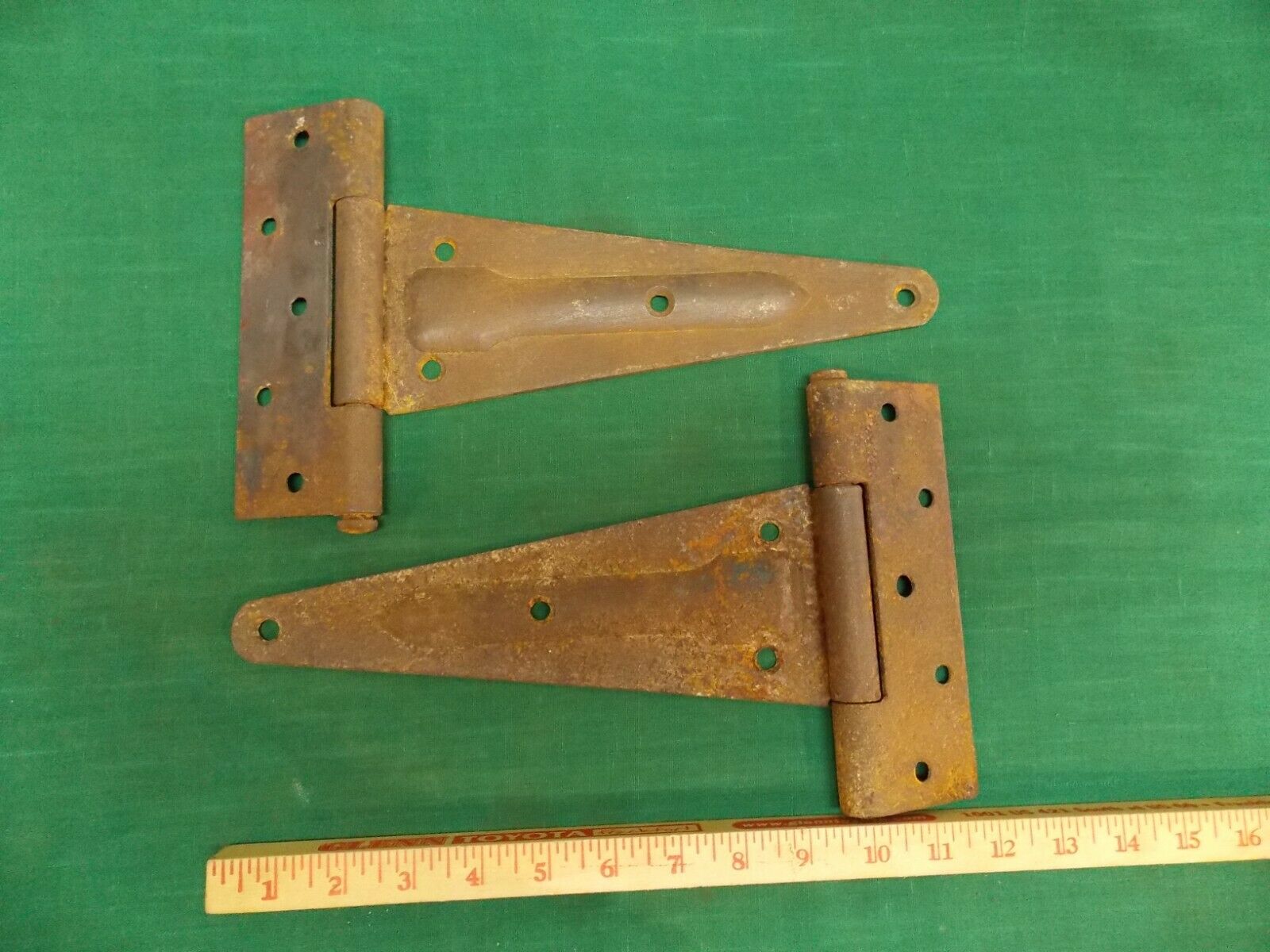 Lot Of 2 Vtg 10" T Strap Hinges Rusty Farm Gate Barn 12" Overall Pair Large Pair