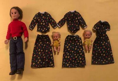 Vintage Sunshine Family Dad Steve, Two Mom Outfits, Stephie Dress & Two Babies