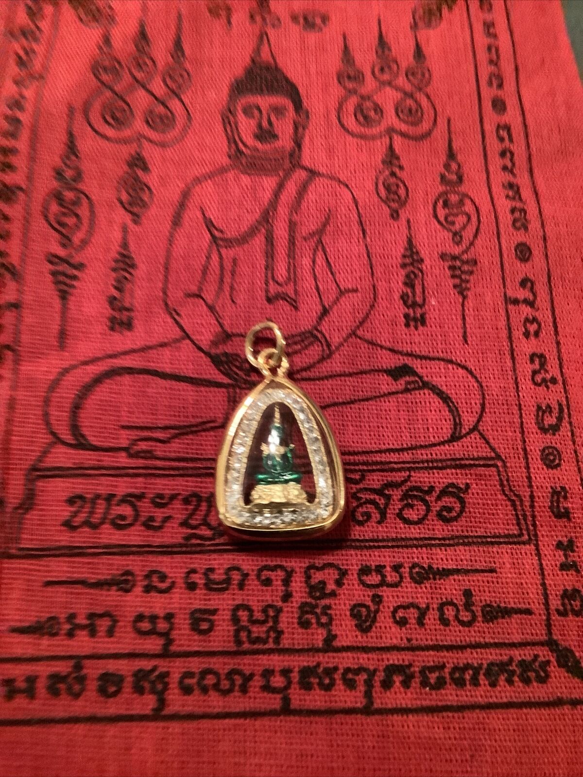 Buddha Amulet Mindfulness Meditation Pendant # 29