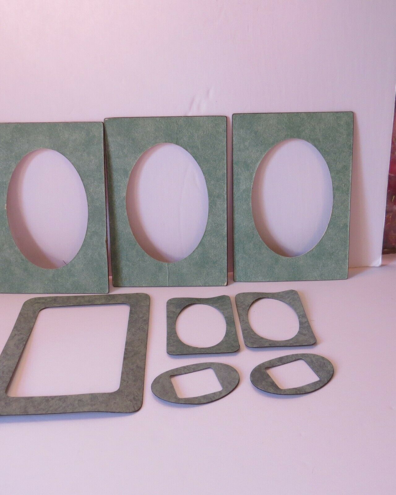 Green Flexible Magnetic Frames Selection (8) W/ Rectangular And Oval Openings