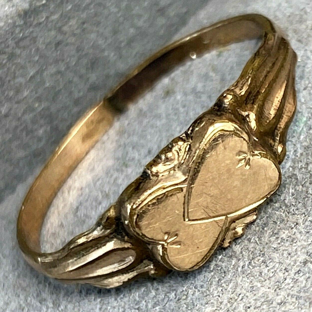Antique Victorian Gold Plated Double Heart Fleur-de-lis Shoulders Ring Size 9.25