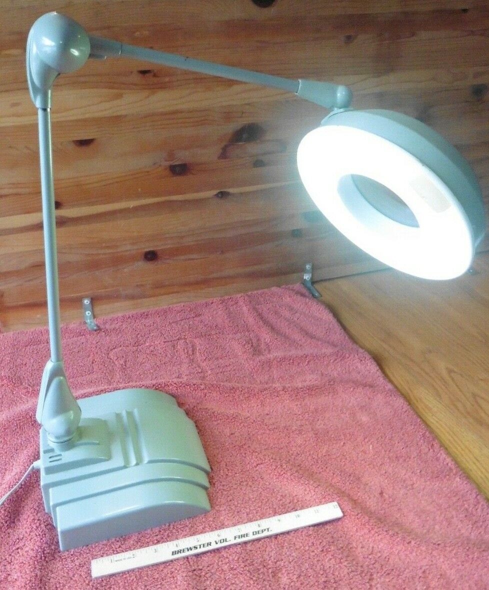 Vintage Flexo Dazor Floating Adjustable Industrial Magnifying Desk Lamp Working