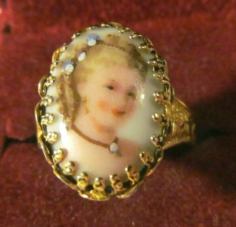 Victorian  Revival  Vintage Hand Painted Enamel Cameo Gold Ring